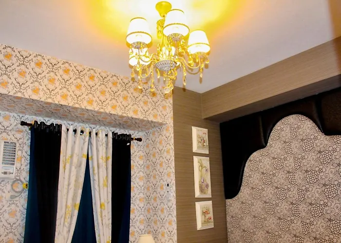 Aparthotel The Hive Condotels - Flora 5*