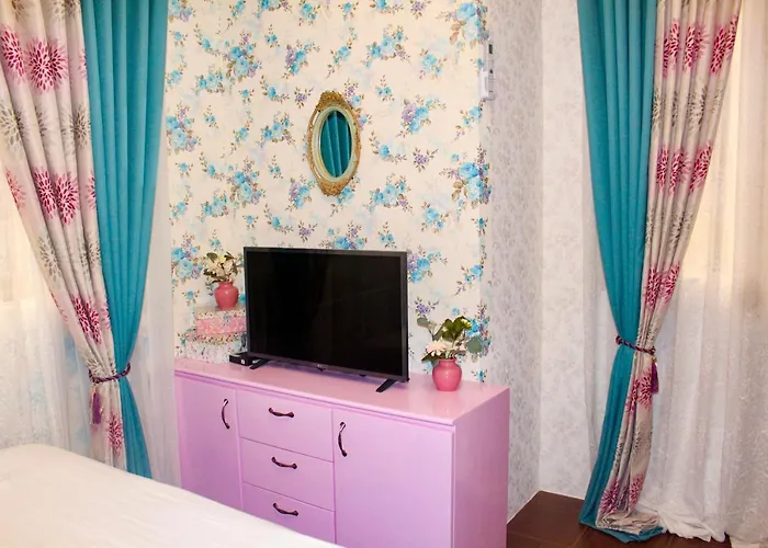 The Hive Condotels - Flora Aparthotel 5*